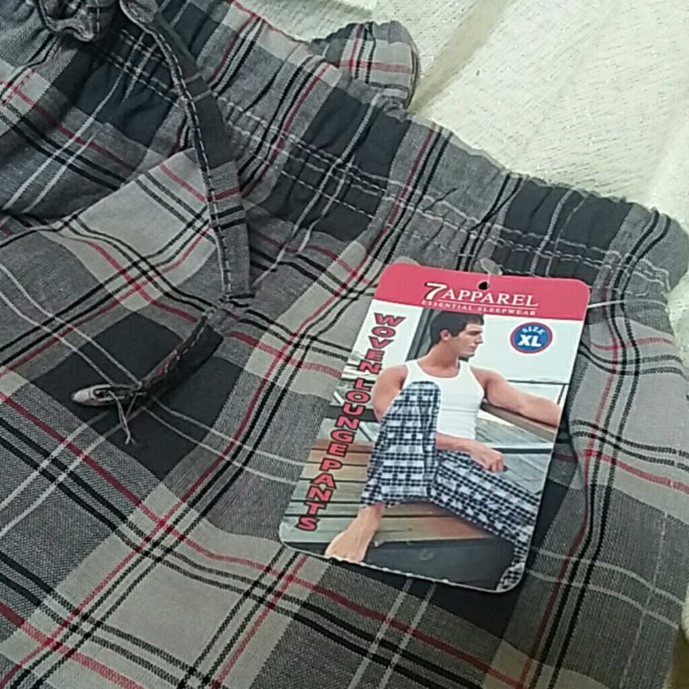 Men's lounge pants new never worn